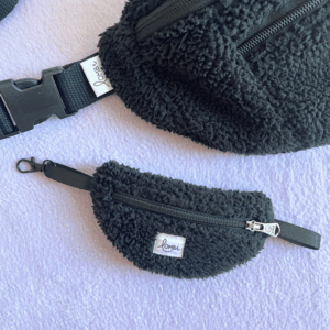 Mini banane porte-clef upcyclée polaire noire